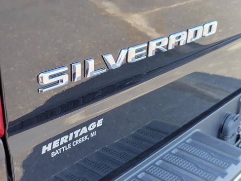 Used 2024 Chevrolet Silverado 1500 LT AWD/4WD image 30
