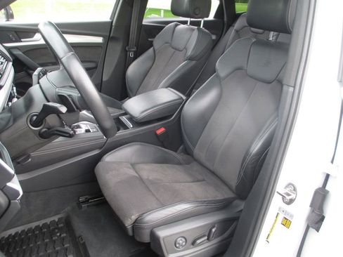 Used 2020 Audi SQ5 Premium Plus AWD/4WD image 22