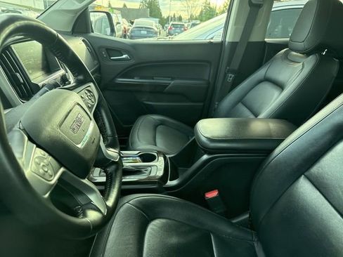 Used 2017 GMC Canyon SLT w/ Driver Alert Package image 9