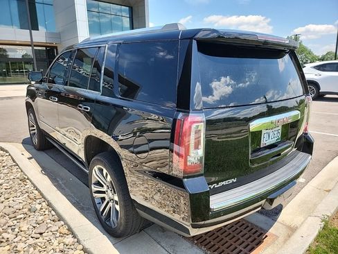 Used 2018 GMC Yukon Denali w/ Denali Ultimate Package AWD/4WD image 3