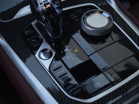 Used 2021 BMW X6 M50i w/ Premium Package image 22