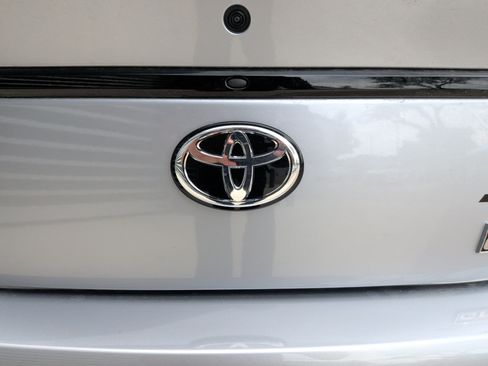 Used 2025 Toyota GR86 Premium RWD image 33