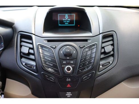 Used 2015 Ford Fiesta SE w/ Exterior Protection Package image 12