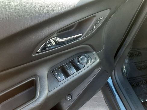 Used 2022 Chevrolet Equinox LT image 13