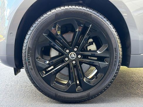 Used 2025 Jaguar F-PACE R-Dynamic S image 13