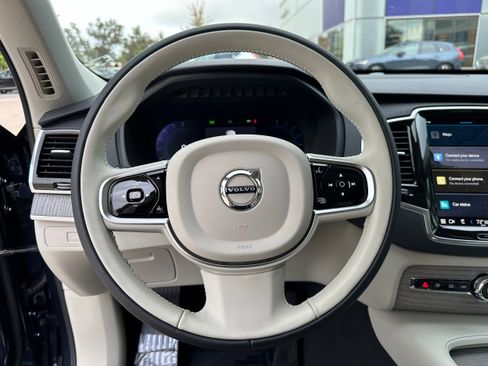 Used 2025 Volvo XC90 B6 Plus w/ Protection Package Premier image 13
