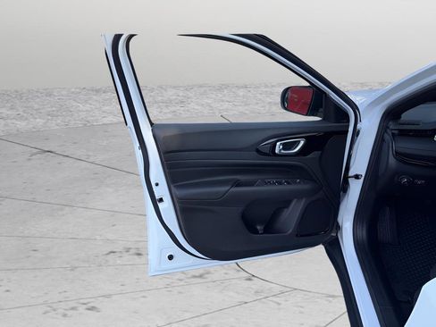 New 2026 Jeep Compass Latitude w/ Quick Order Package 29K image 10