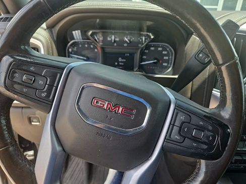 Used 2020 GMC Sierra 1500 SLT RWD image 8