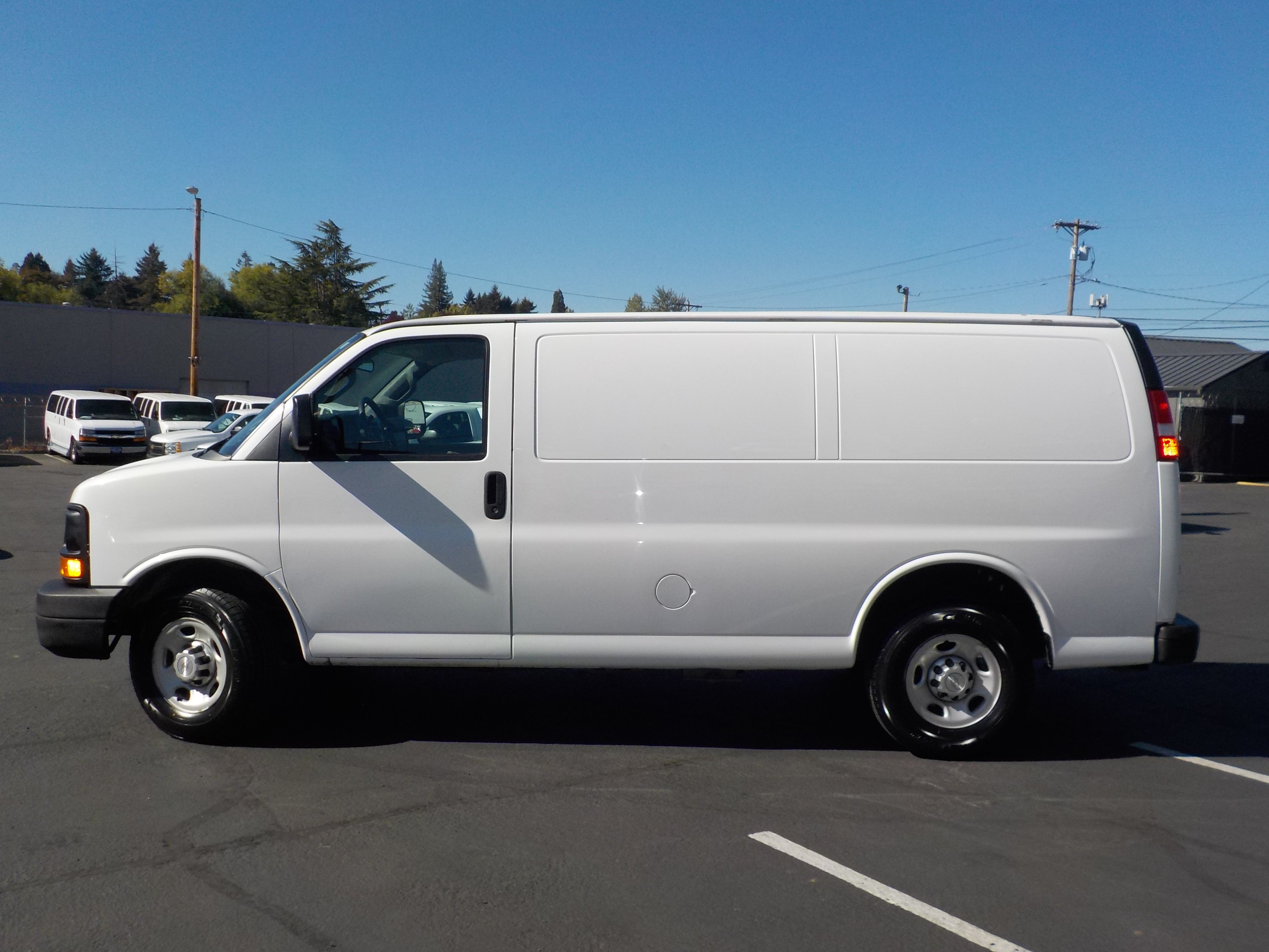 Used 2016 Chevrolet Express 2500 w/ Cold Climate Package RWD image 2