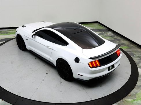 Used 2015 Ford Mustang GT Premium RWD image 31