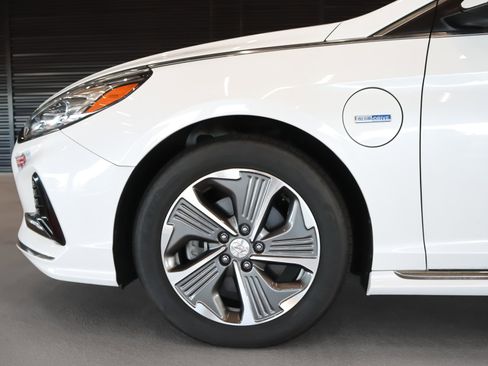 Used 2019 Hyundai Sonata Limited image 5