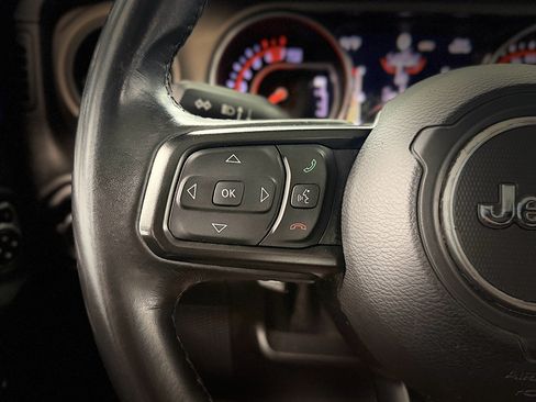 Used 2018 Jeep Wrangler Unlimited Sport S AWD/4WD image 16