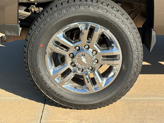 Used 2015 Chevrolet Silverado 2500 High Country w/ Duramax Plus Package AWD/4WD image 10