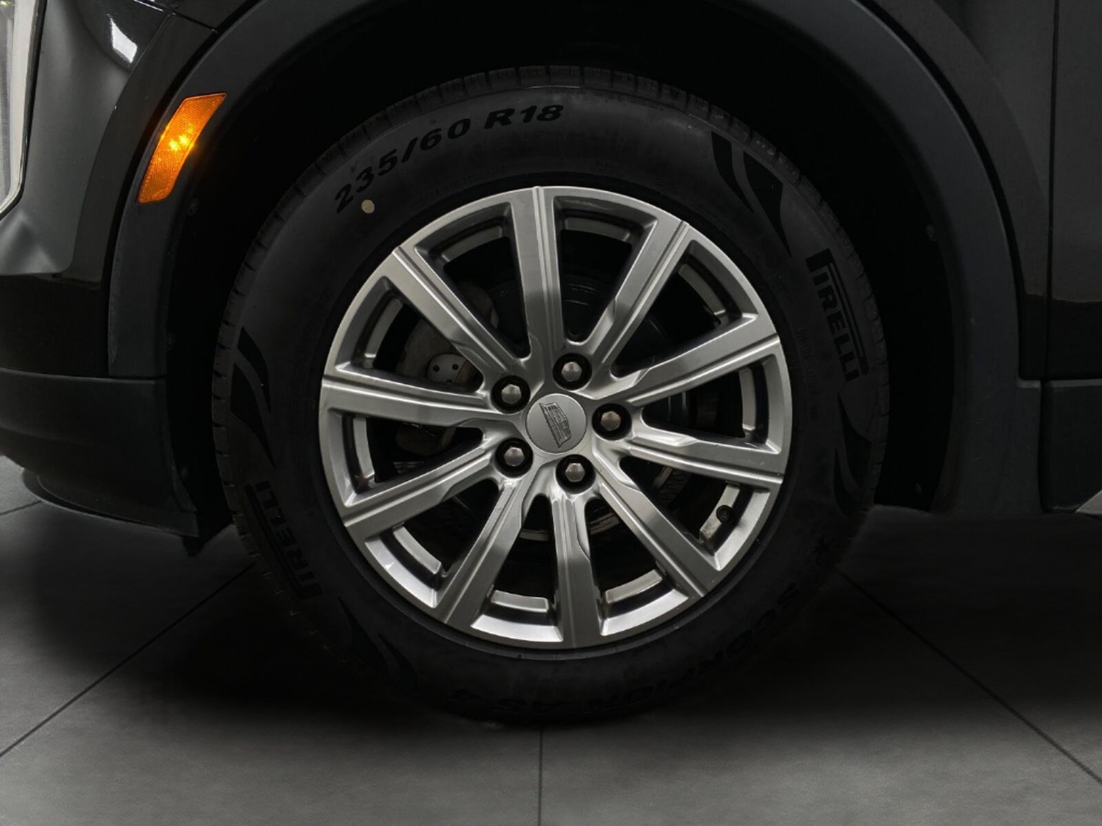 Used 2019 Cadillac XT4 Premium Luxury AWD/4WD image 12