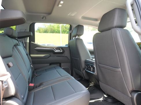 Used 2024 Chevrolet Silverado 1500 LTZ AWD/4WD image 29