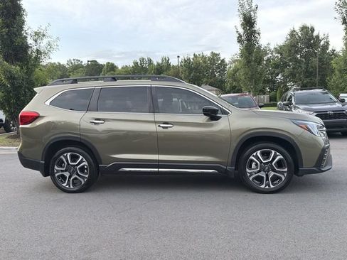 Certified 2024 Subaru Ascent Touring AWD/4WD image 2