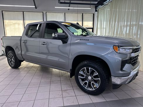 Certified 2023 Chevrolet Silverado 1500 LT image 3