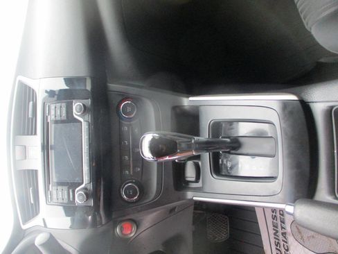 Used 2016 Nissan Sentra SV FWD image 11