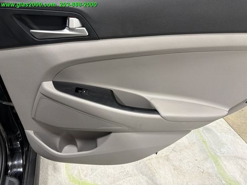 Used 2019 Hyundai Tucson SE AWD/4WD image 29