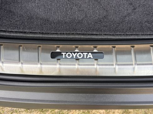 Used 2026 Toyota Grand Highlander AWD Hybrid image 29