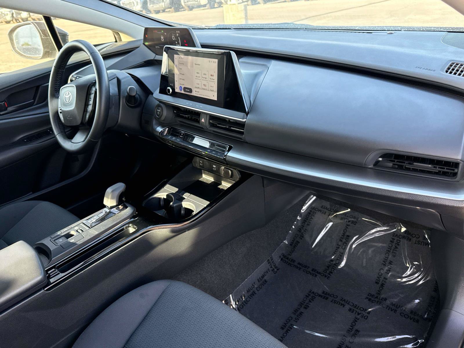 Used 2025 Toyota Prius LE FWD image 20