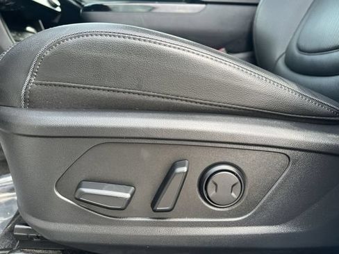 Certified 2025 Hyundai Tucson Limited AWD/4WD image 33