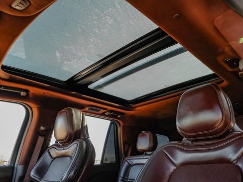 Used 2019 Lincoln Navigator Black Label w/ Cargo Package image 5