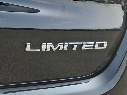 Used 2022 Jeep Compass Limited AWD/4WD image 29