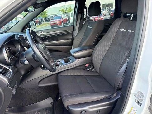 Used 2021 Jeep Grand Cherokee Freedom Edition AWD/4WD image 2