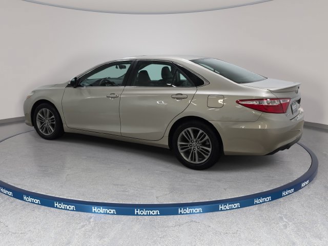 Used 2016 Toyota Camry SE w/ Moonroof Package FWD image 8