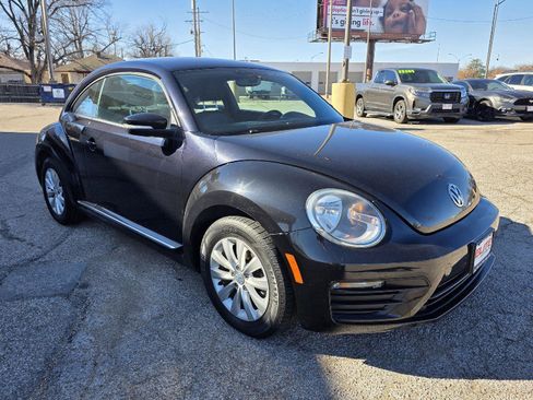 Used 2019 Volkswagen Beetle 2.0T S image 3