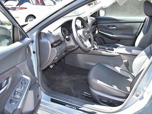 New 2025 Nissan Sentra SR w/ SR Premium Package image 7