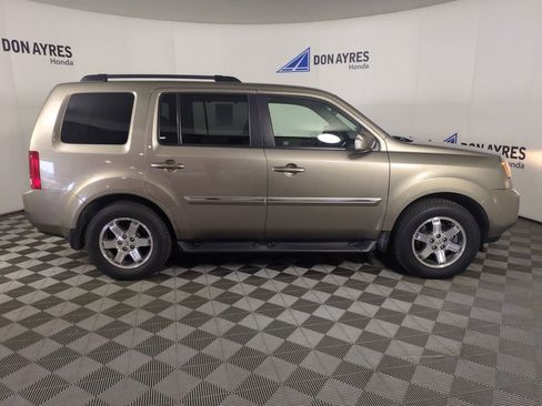 Used 2010 Honda Pilot Touring image 6