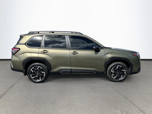 Used 2025 Subaru Forester Limited AWD/4WD image 8