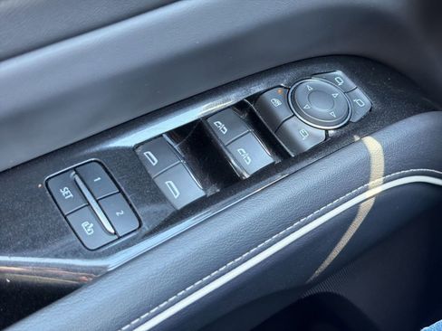 Certified 2023 Cadillac Escalade Sport AWD/4WD image 12