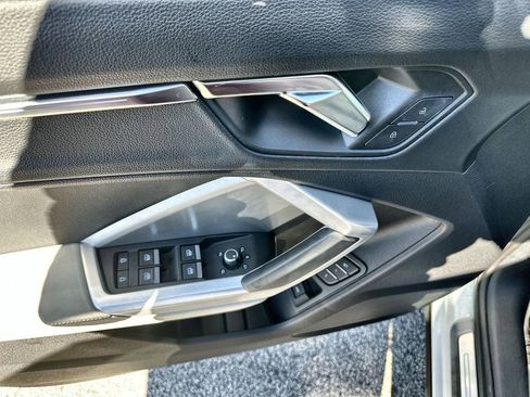 Used 2022 Audi Q3 2.0T Premium Plus image 23