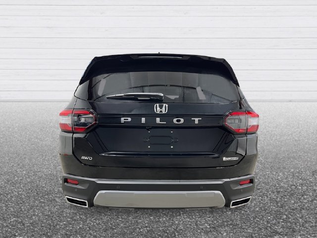 New 2026 Honda Pilot Touring image 4