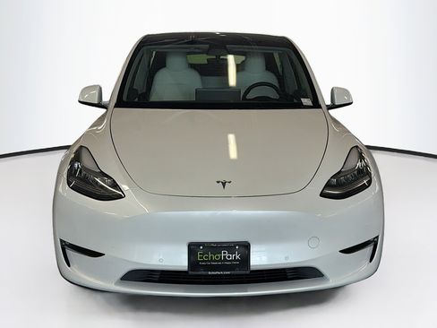 Used 2021 Tesla Model Y Long Range AWD/4WD image 2