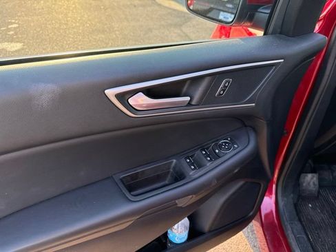 Used 2020 Ford Edge SEL w/ Convenience Package AWD/4WD image 9