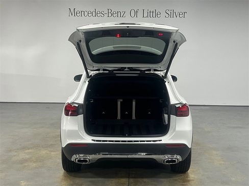 Used 2025 Mercedes-Benz GLA 250 4MATIC image 5
