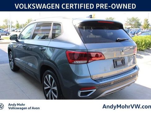 Used 2023 Volkswagen Taos SE FWD image 4