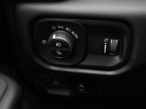 New 2026 RAM 1500 Big Horn w/ Night Edition image 15