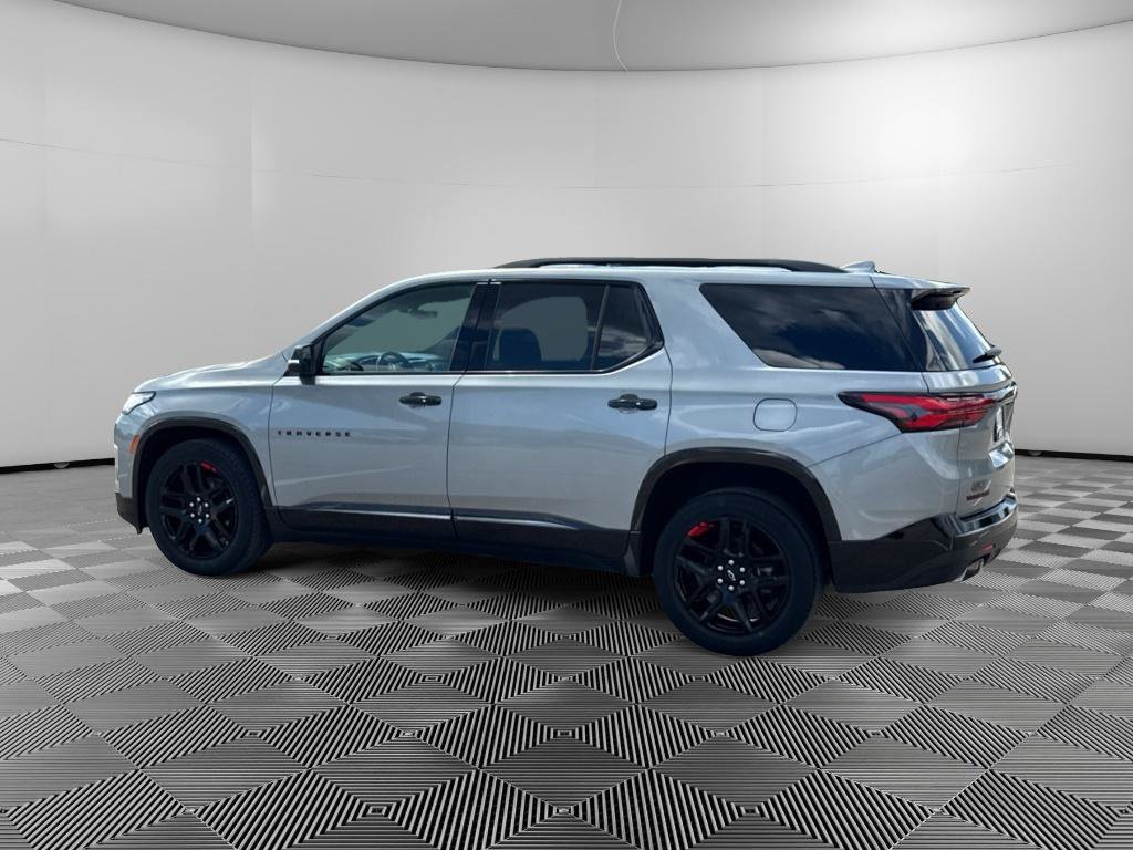 Used 2023 Chevrolet Traverse Premier w/ Redline Edition AWD/4WD image 4