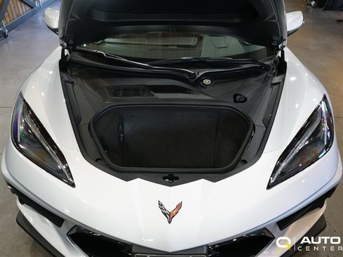 Used 2026 Chevrolet Corvette Stingray Coupe w/ 1LT RWD image 9