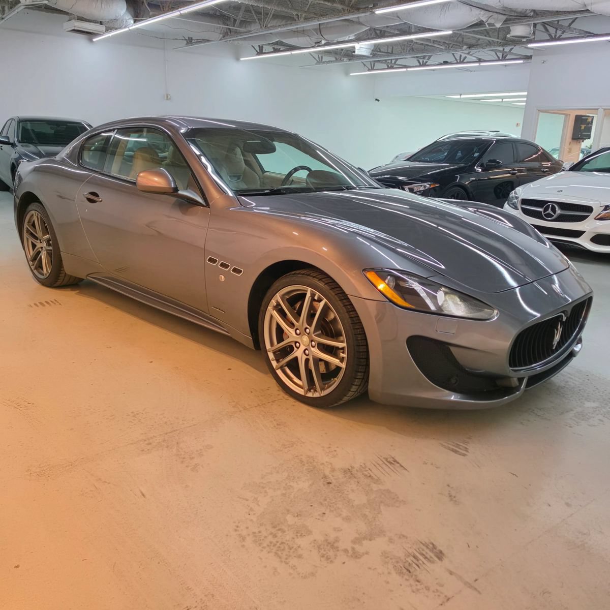Used 2015 Maserati GranTurismo Sport RWD image 8
