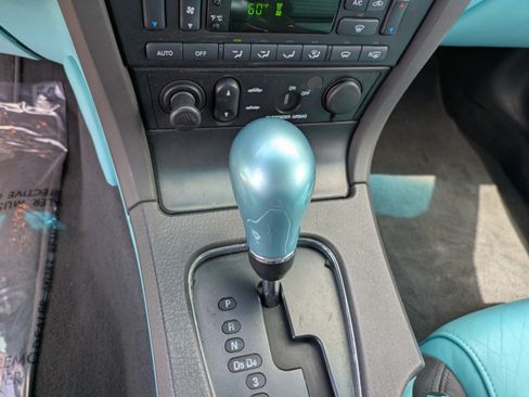 Used 2002 Ford Thunderbird RWD image 18