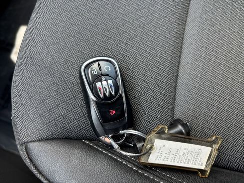 Used 2025 Buick Encore GX Preferred FWD image 22