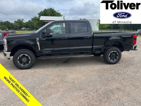 New 2026 Ford F250 Lariat w/ Tremor Off-Road Package AWD/4WD image 1