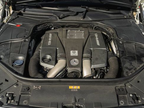 Used 2015 Mercedes-Benz S 63 AMG 4MATIC Coupe image 29