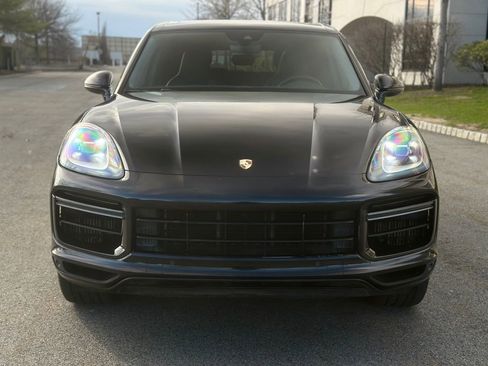 Used 2019 Porsche Cayenne Turbo AWD/4WD image 3